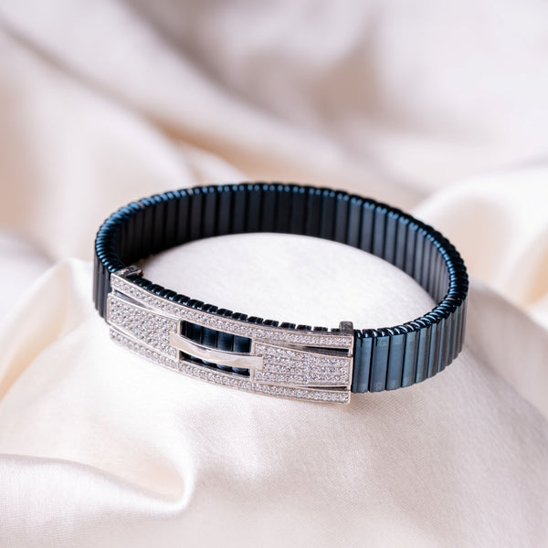 Nautilus Luxe Adjustable Band Bracelet