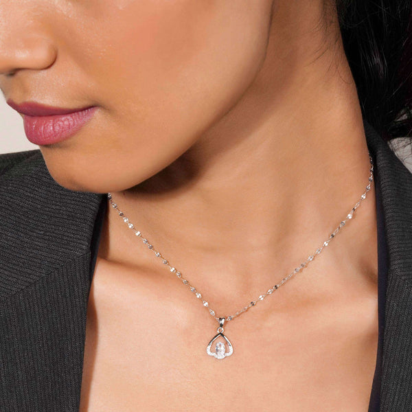 Serene Spark Neckchain
