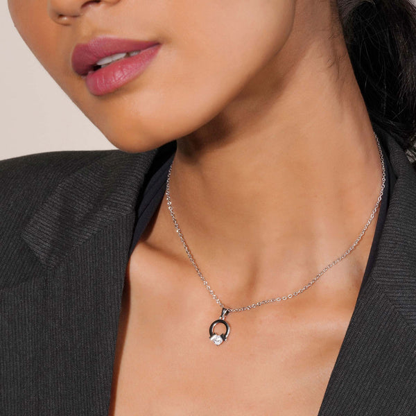 Luna Solitaire Neckchain