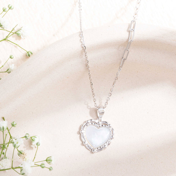 Lustra Pearl Neckchain