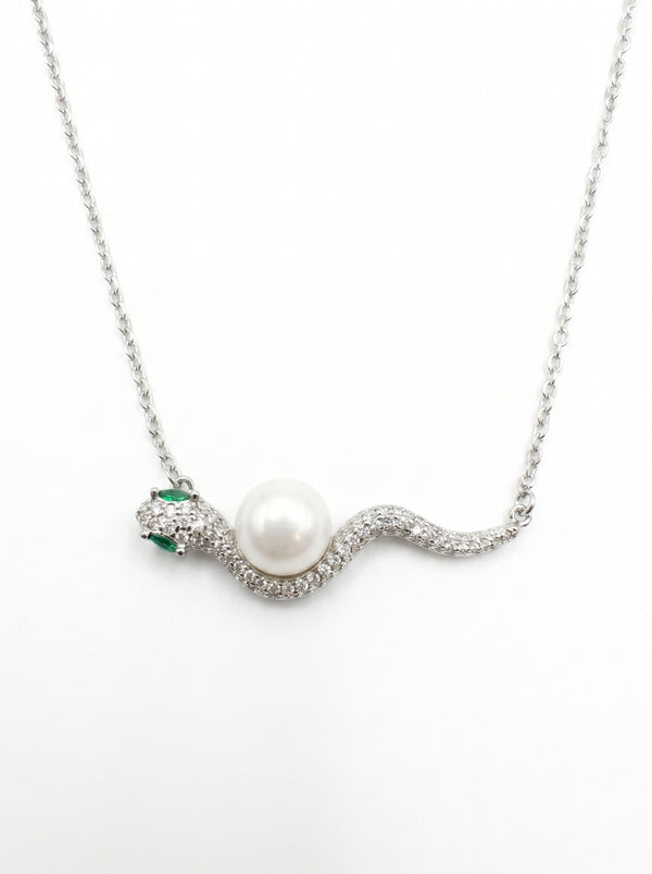 Serpentina Pearl Necklace