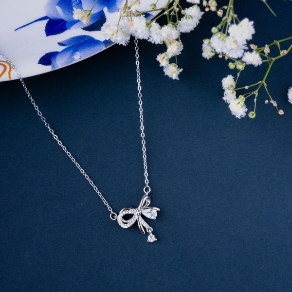Dainty Bow Neckchain