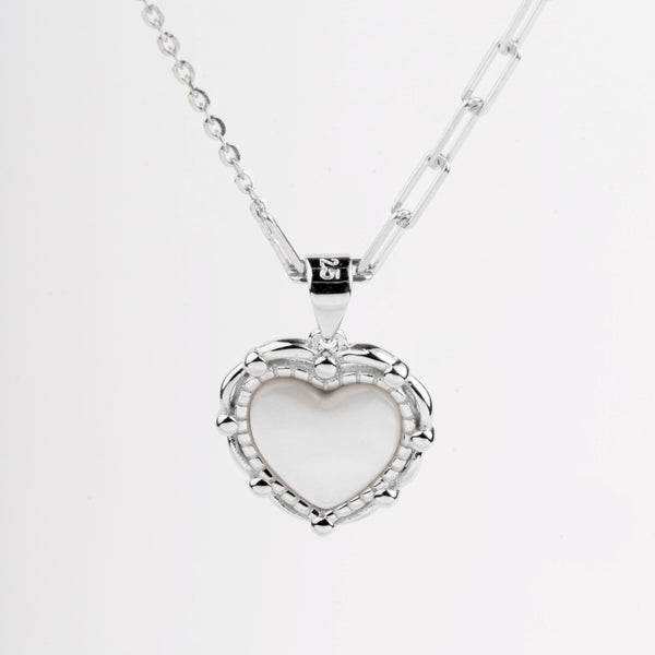 Lustra Pearl Neckchain