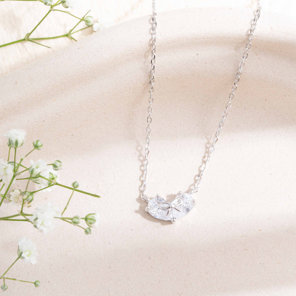 Bow-Tied Heart Neckchain