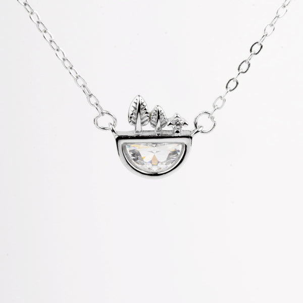Lunara Half-Moon Neckchain