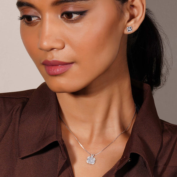 Regalia Gleam Neckchain