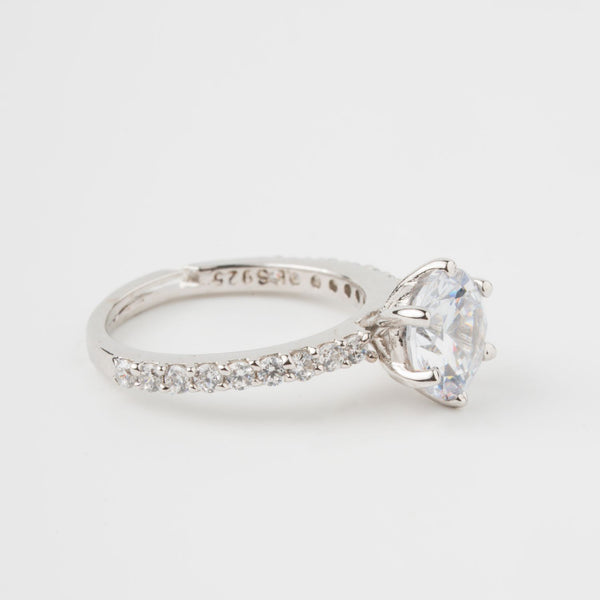 Elara Shine Solitaire Ring